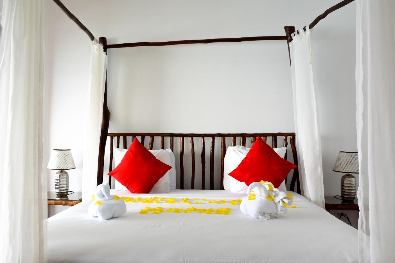 Sand And Tan Beach Hotel Ocho Rios Exterior foto